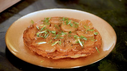 Tarte Tatin de Cebolas Apimentadas