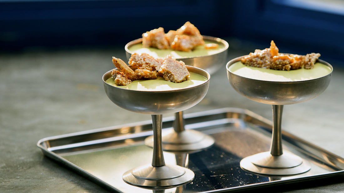 MOUSSE de MATCHA com crocante de gergelim