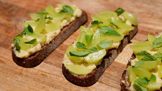 Torradinhas de Ajo Blanco do Arturito
