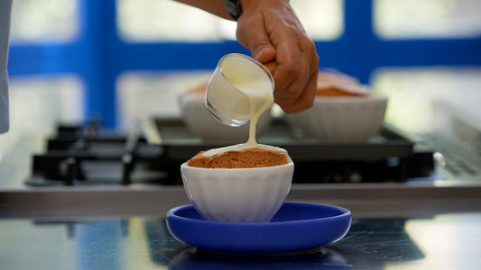 Suflê de Goiabada e Calda de Requeijão